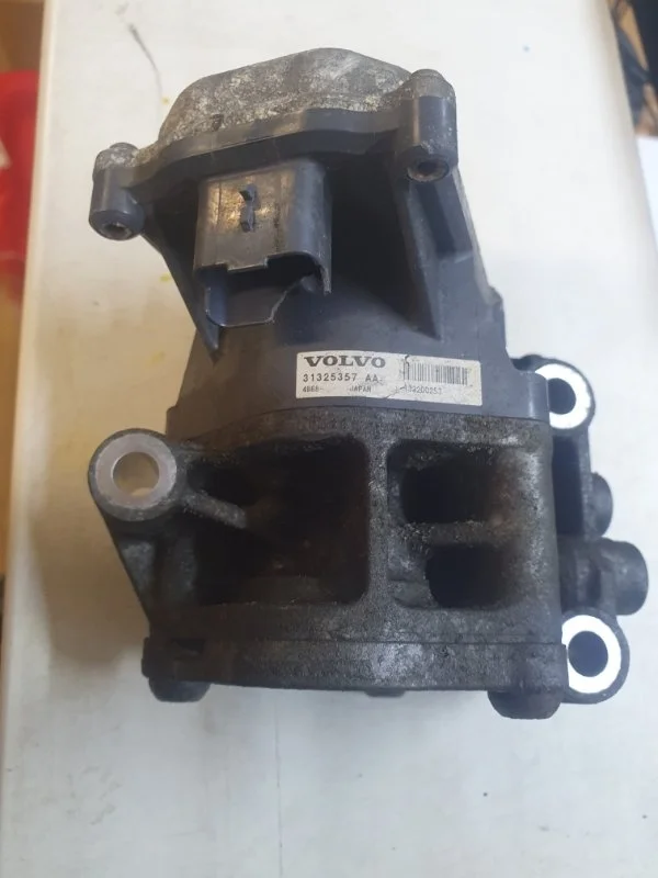 Насос масляный акппп Volvo V40cc 2012-2016