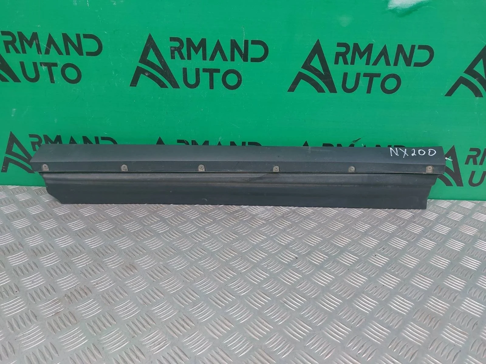 Молдинг двери lexus NX 2014-2021