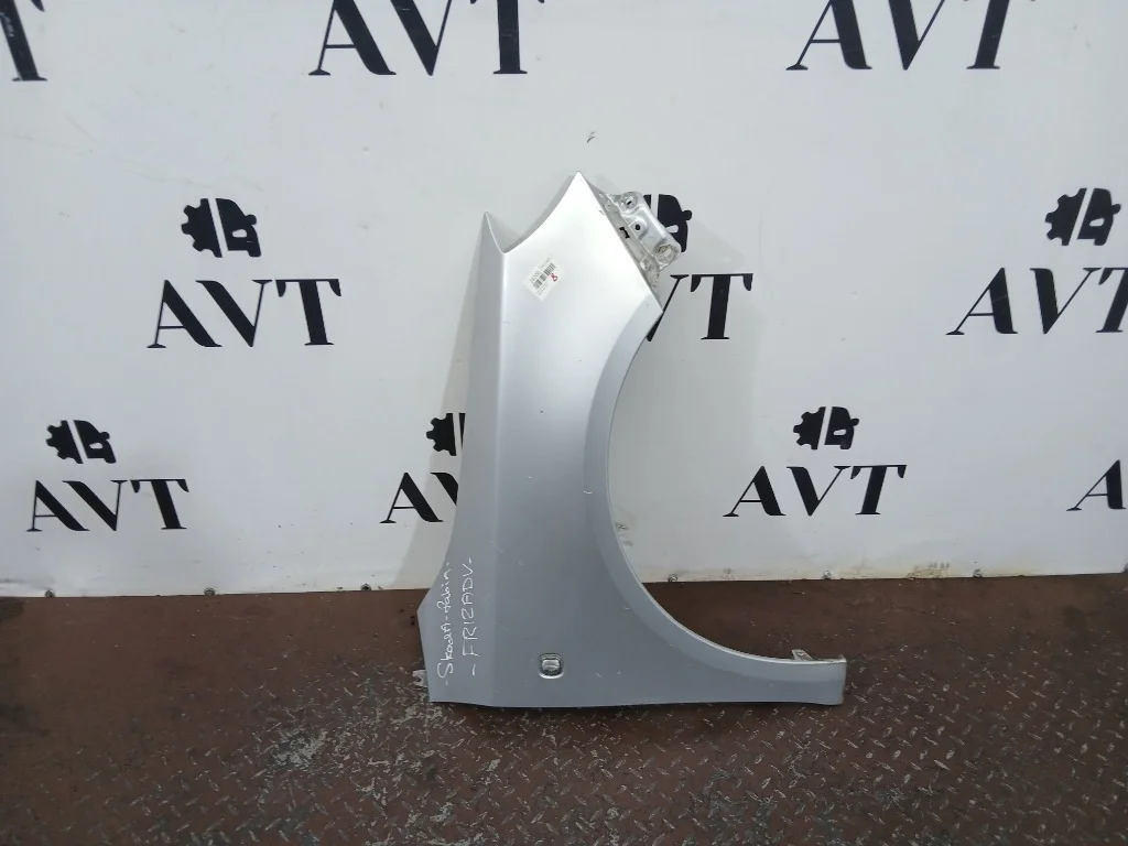 Крыло переднее правое Skoda Fabia MK2