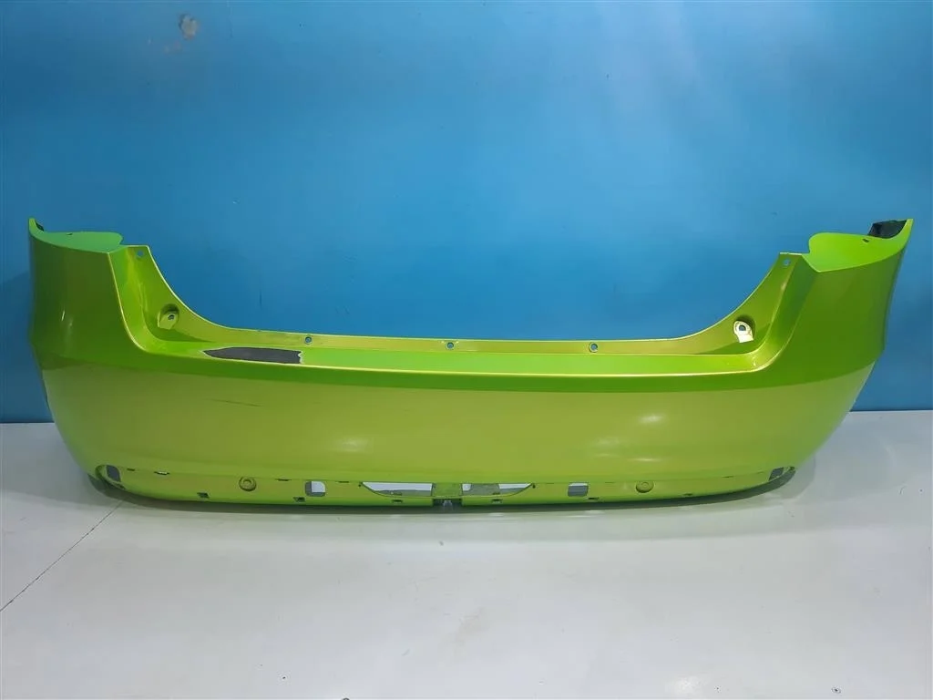 бампер Lada Vesta 2015- н.в.