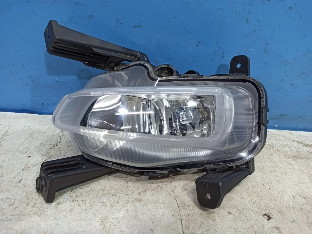 фара противотуманная Kia Ceed 3 2018- 2021