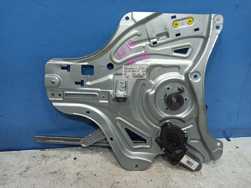 стеклоподъемник Hyundai IX35 1 2010-2013  14.11.2011