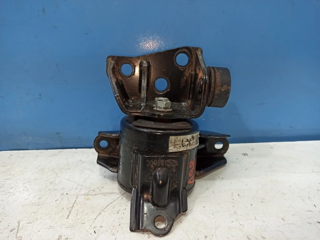 опора двигателя Kia Sportage 3 2010-2014  20.03.2013