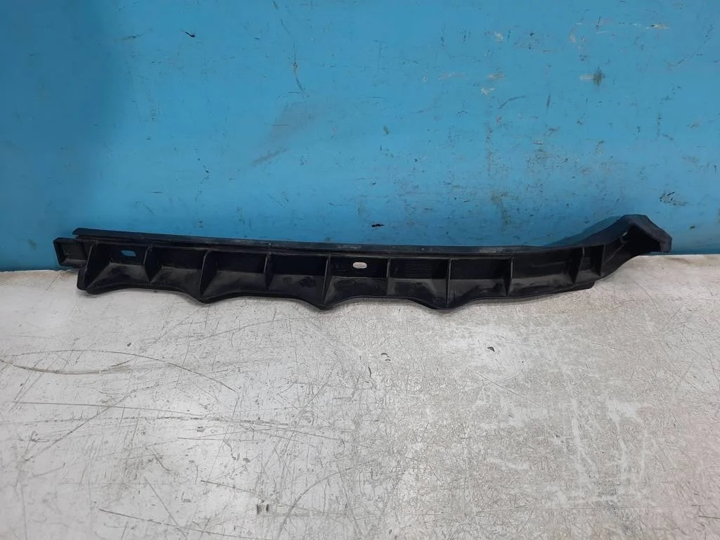 кронштейн заднего бампера Skoda Octavia A5 1Z 2004-2013