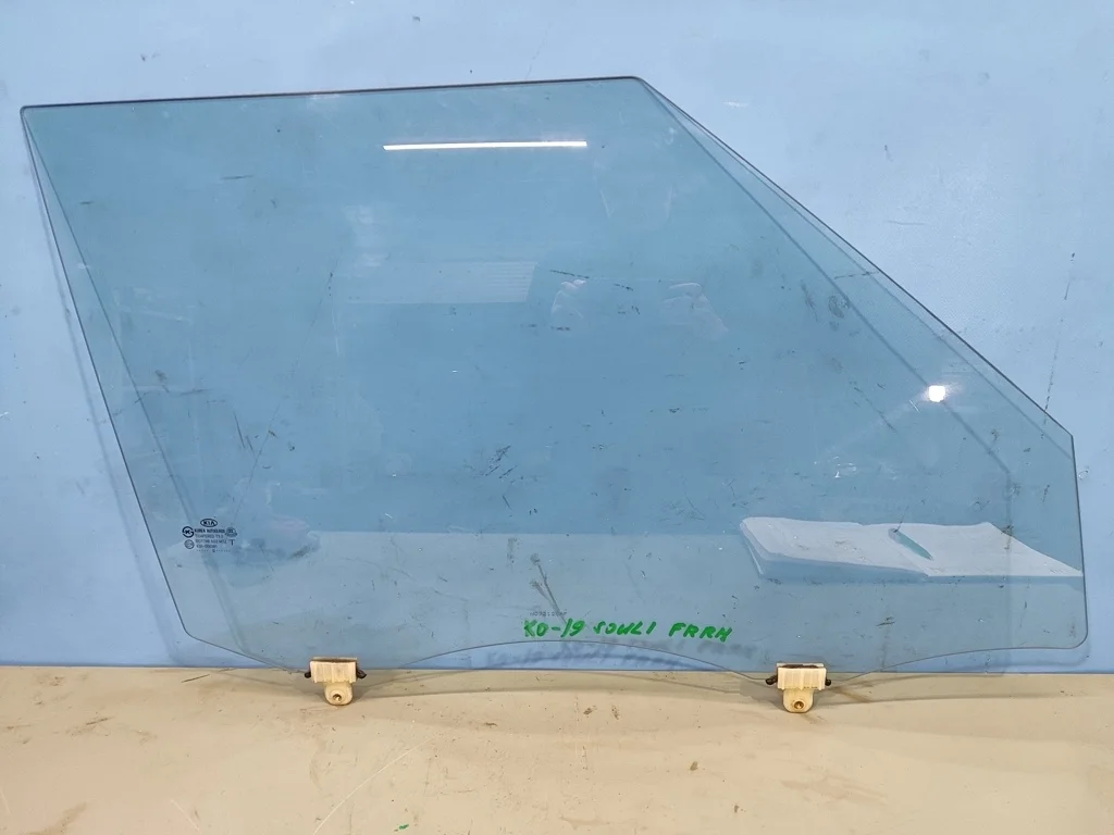 стекло двери Kia SOUL 1 2011-2014  14.02.2012