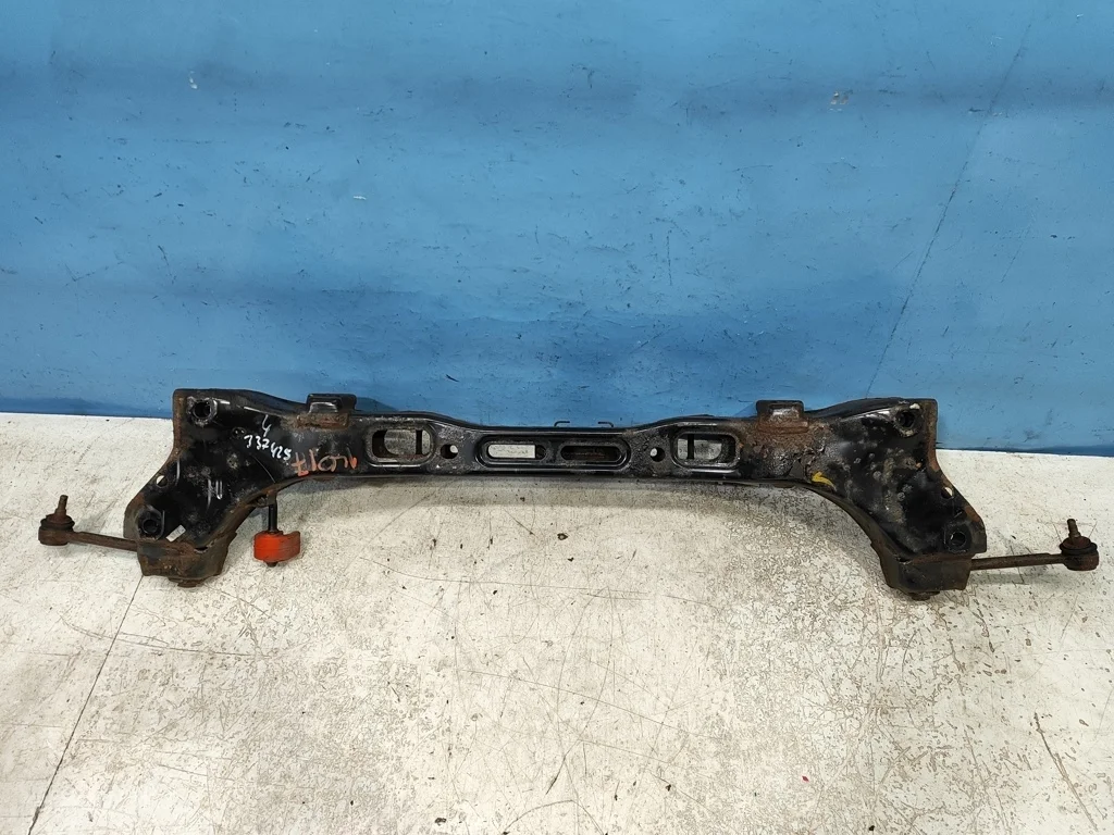 балка Hyundai i30 2 2015-2017  19.03.2016