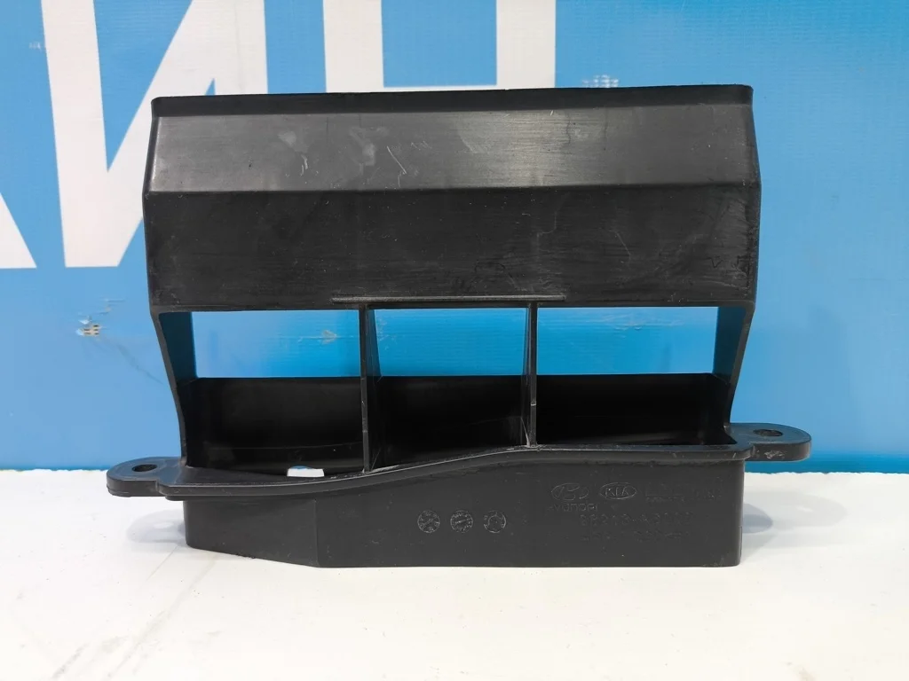 воздухозаборник Kia Cerato 3 YD 2016-2018  01.03.2018