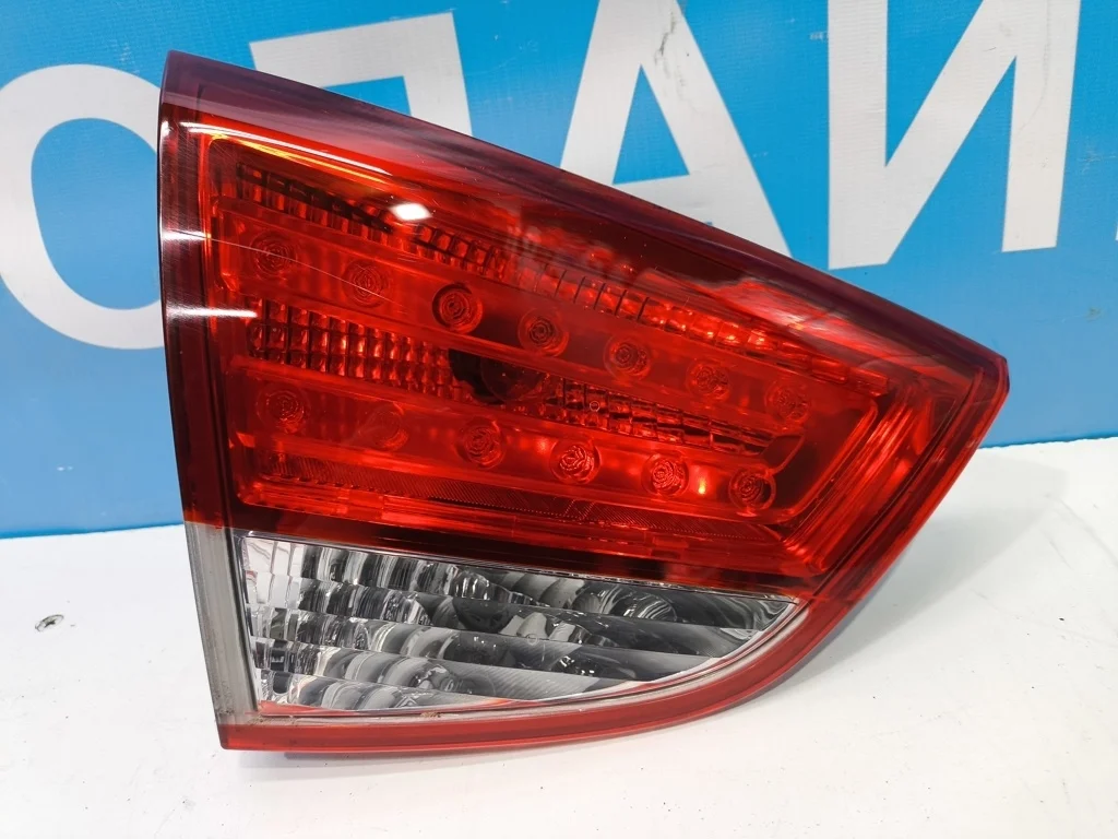фонарь внутренний Hyundai IX35 1 2010-2013  06.02.2010