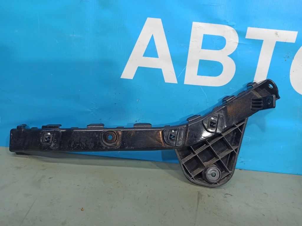 кронштейн заднего бампера Kia Ceed 1 2010-2012  18.06.2010