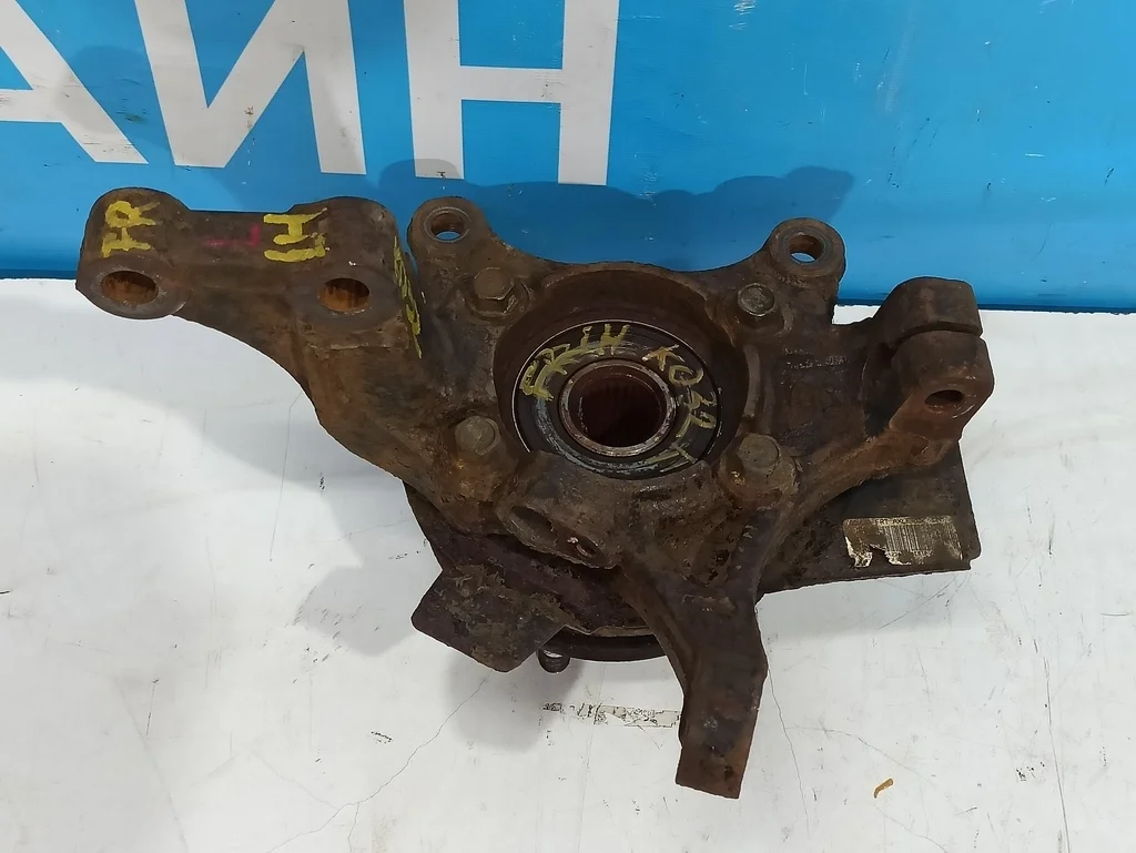 кулак Kia Ceed 2 JD 2012-2015  30.11.2012