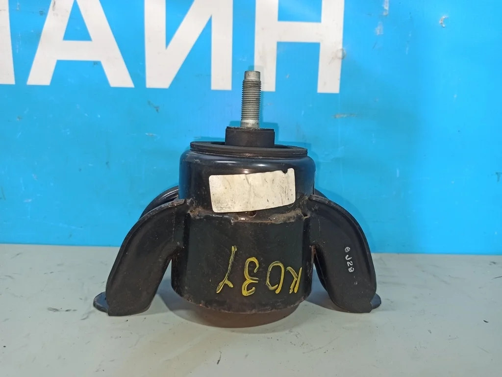 опора двигателя Kia Ceed 2 JD 2015-2018  10.02.2017