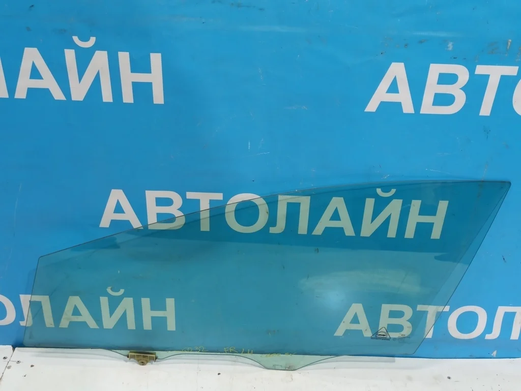 стекло Kia Ceed 2 JD 2012-2015  30.11.2012