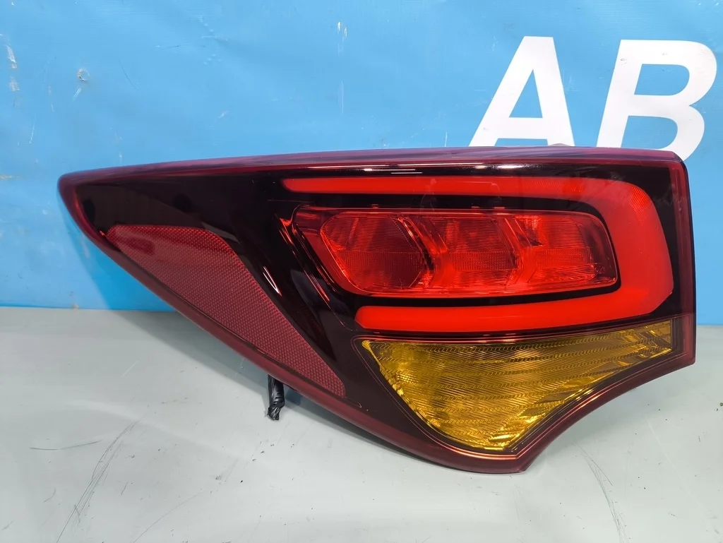 фонарь внешний Hyundai Santa Fe 3 DM 2015-2018 Рестайлинг  02.02.2016