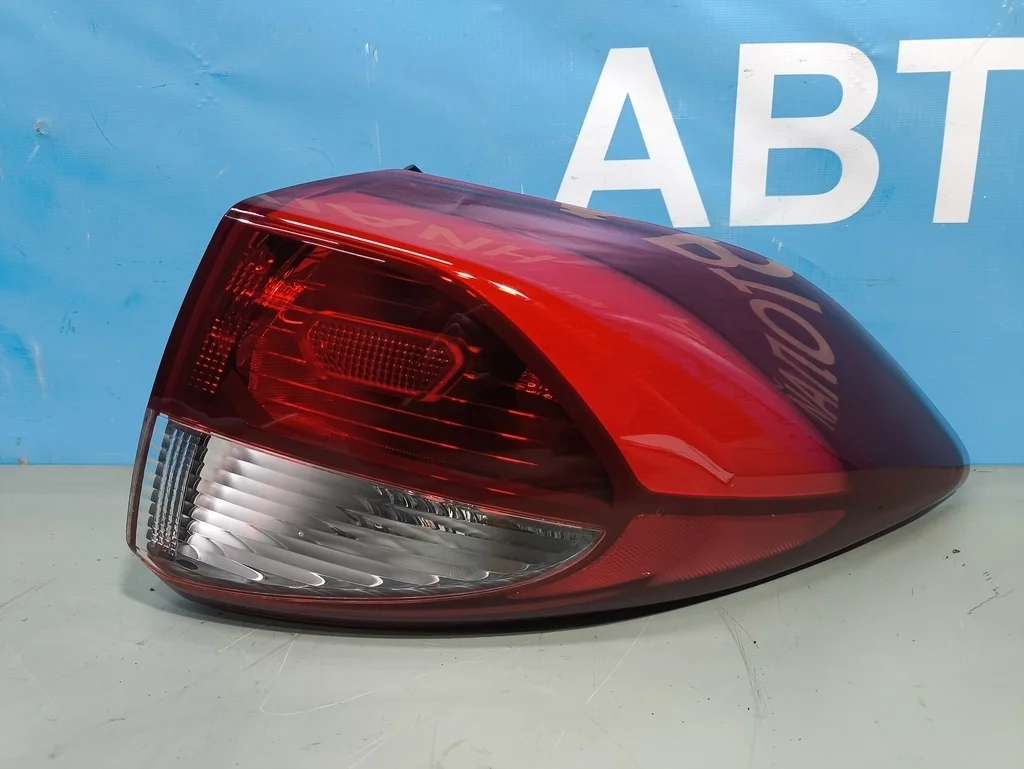 фонарь внешний Hyundai Tucson 3 2015-2018  11.09.2017
