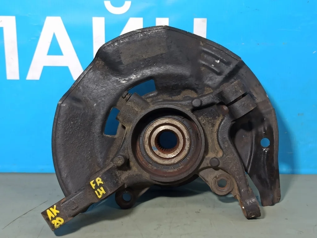 кулак Kia Optima 3 TF 2010-2013  06.08.2012