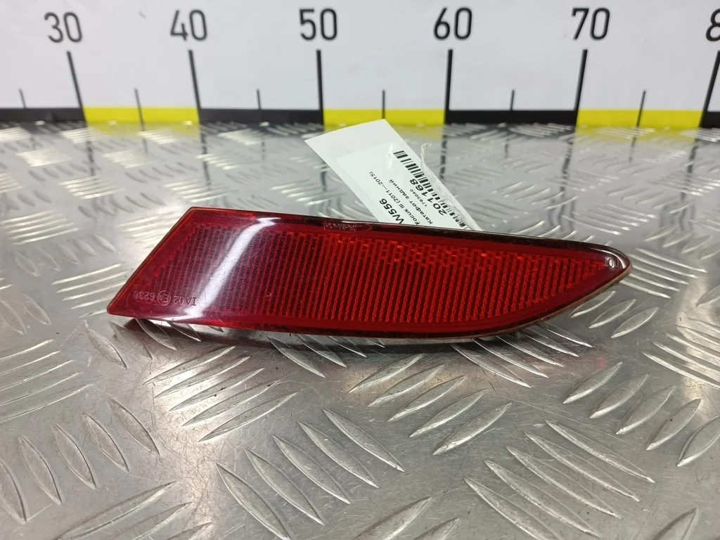 Катафот задний FORD Focus III (2011—2015)