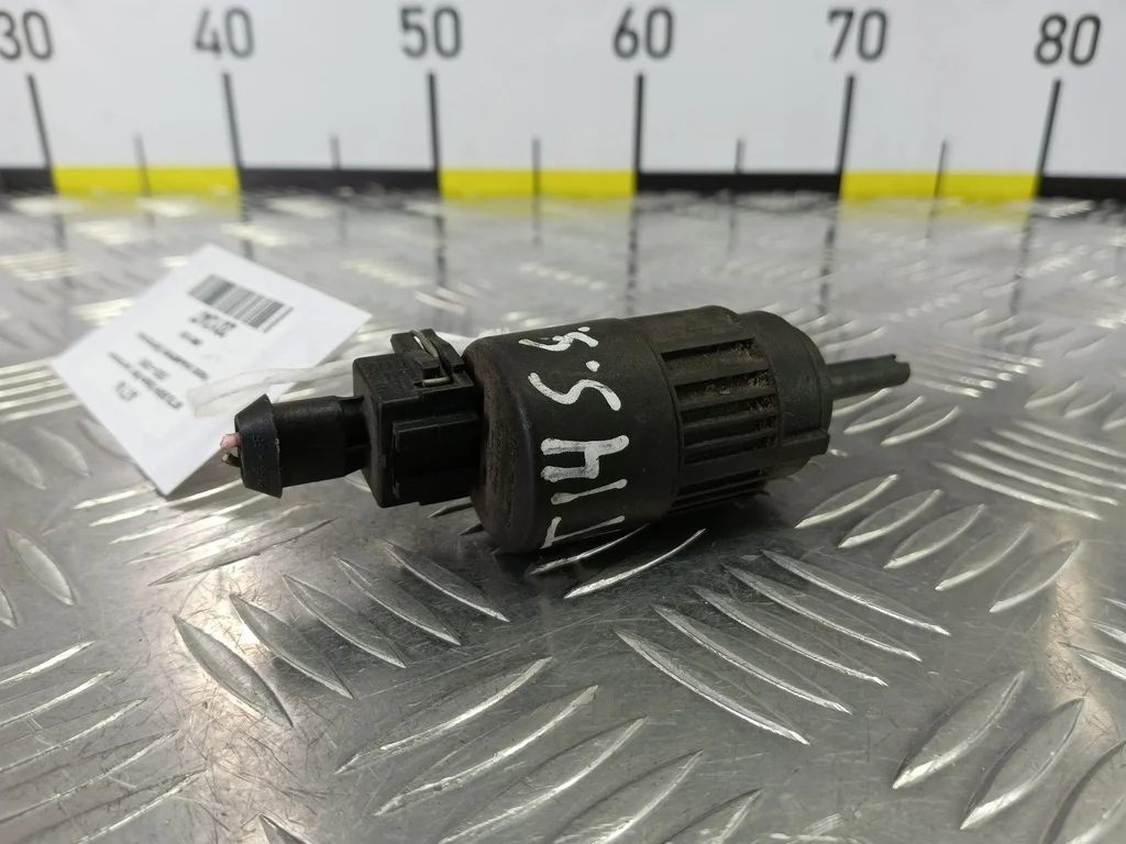 Насос омывателя (Моторчик) MITSUBISHI Space Star