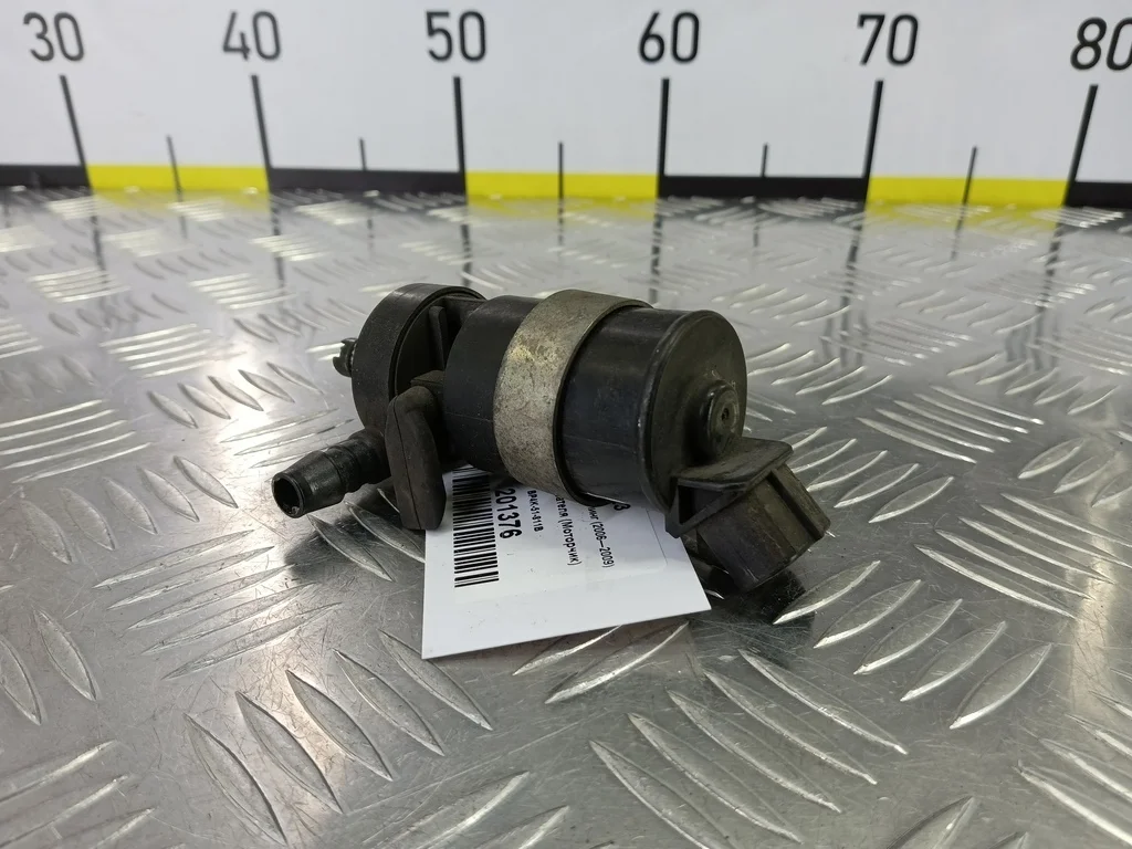 Насос омывателя (Моторчик) MAZDA 3 BK рестайлинг