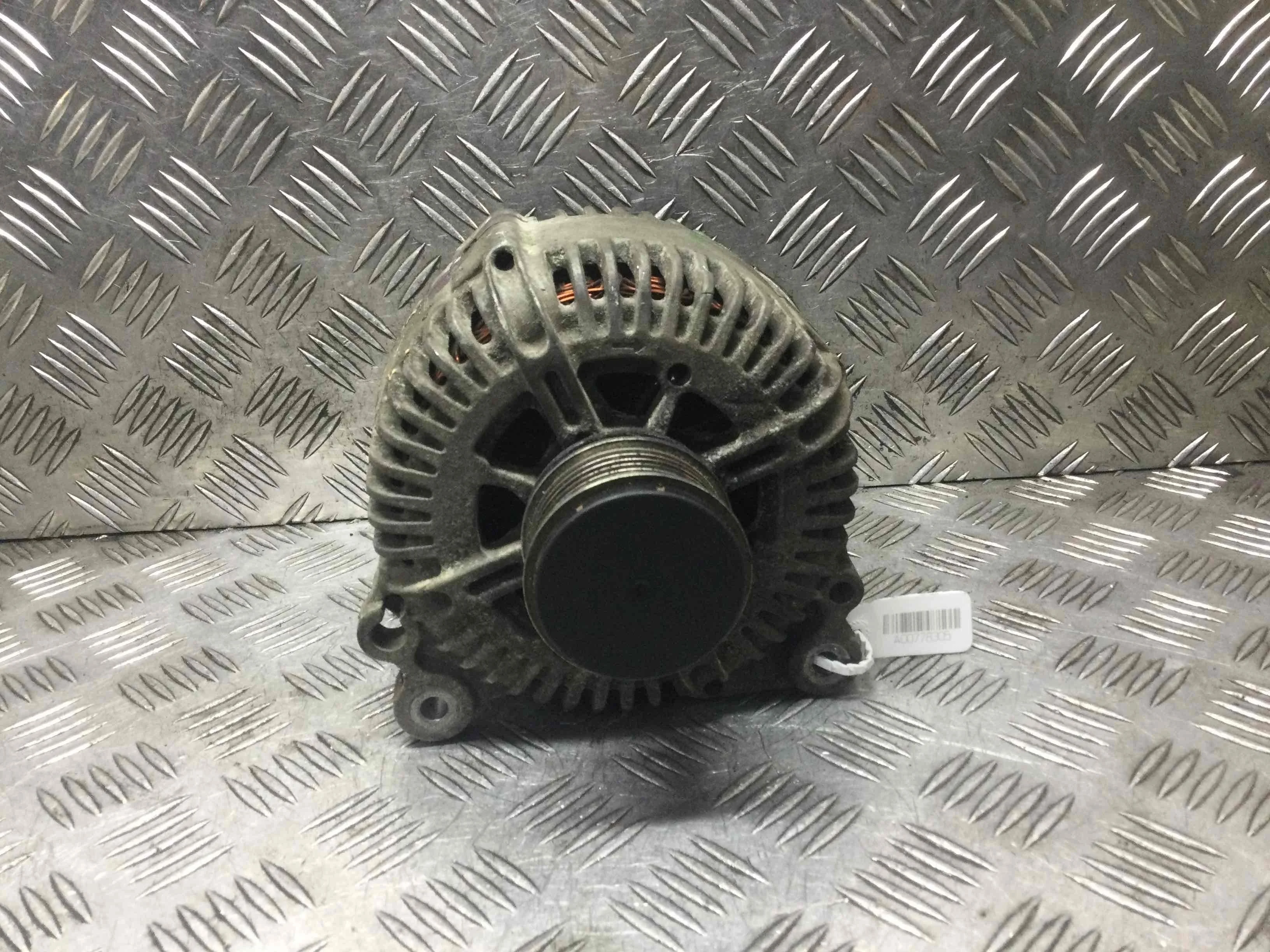 Генератор Volkswagen Golf 5 поколение (2004-2009) дизель 2.0 TDI DSG Х/б