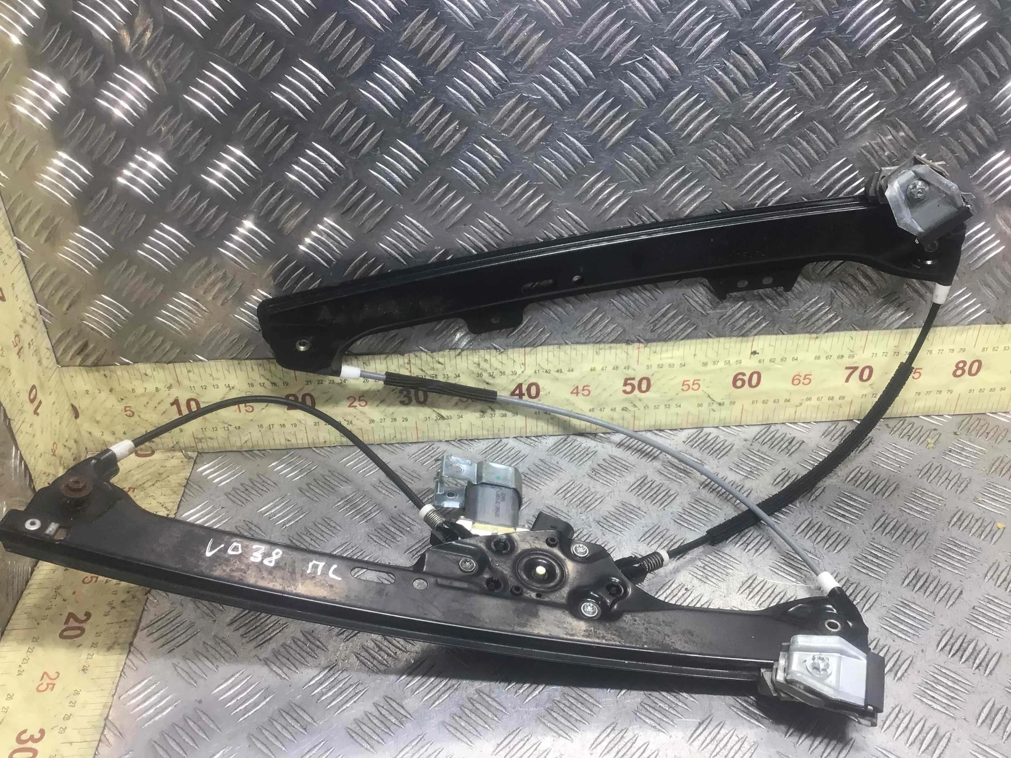 Стеклоподъемник электрический передний левый BMW 5-Series E60/E61 (2002-2007) дизель 3.0 TDI Автомат Универсал