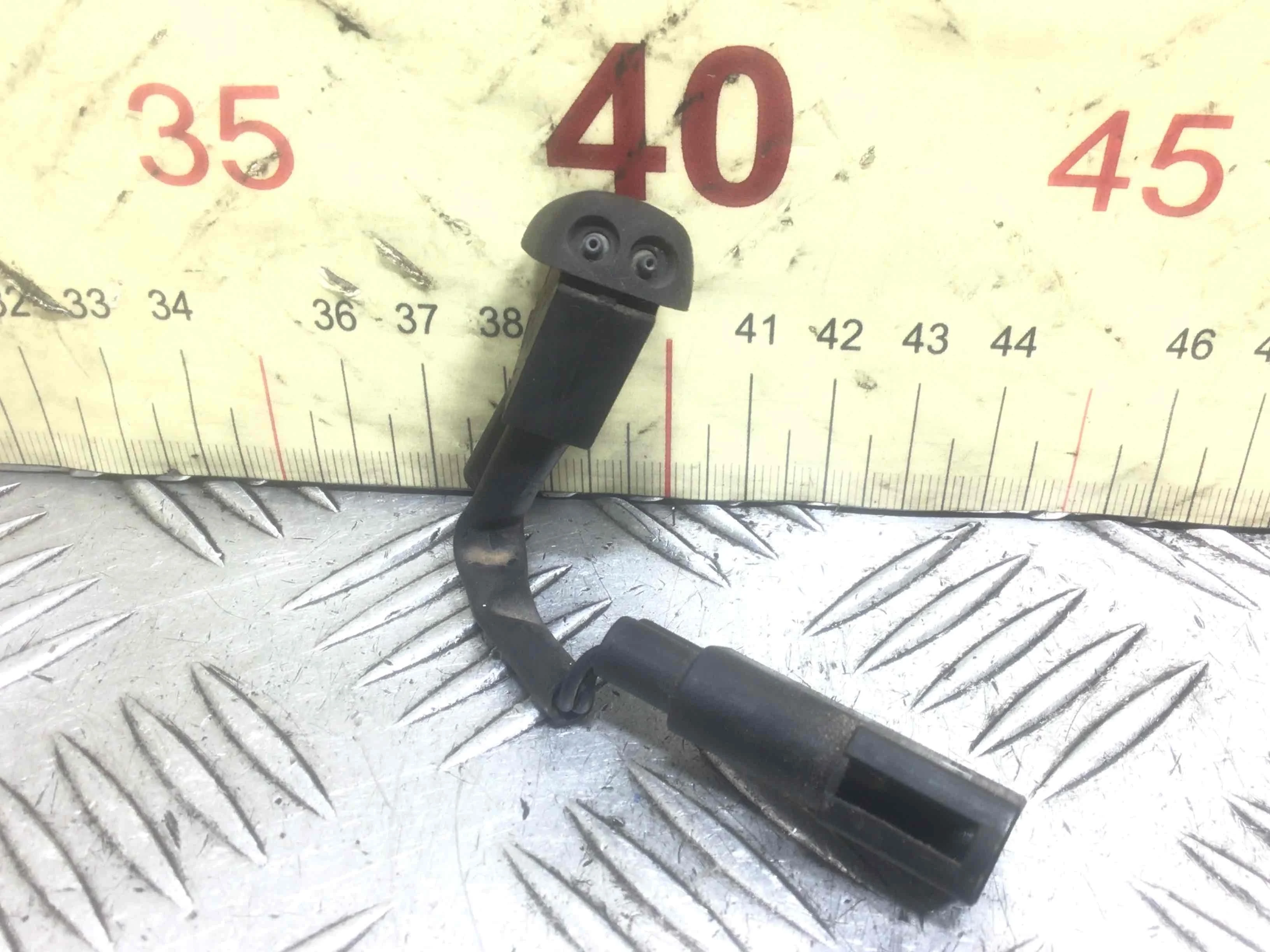 Форсунка омывателя Ford Focus 1 поколение [рестайлинг] (2001-2005) дизель 1.8 TDCi Механика Х/б