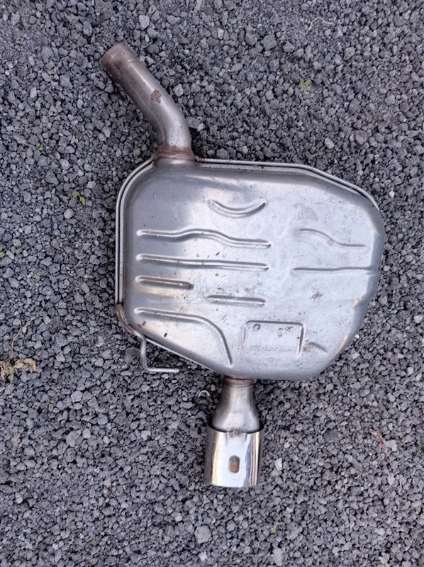 Глушитель Volvo XC70 31261504, правый