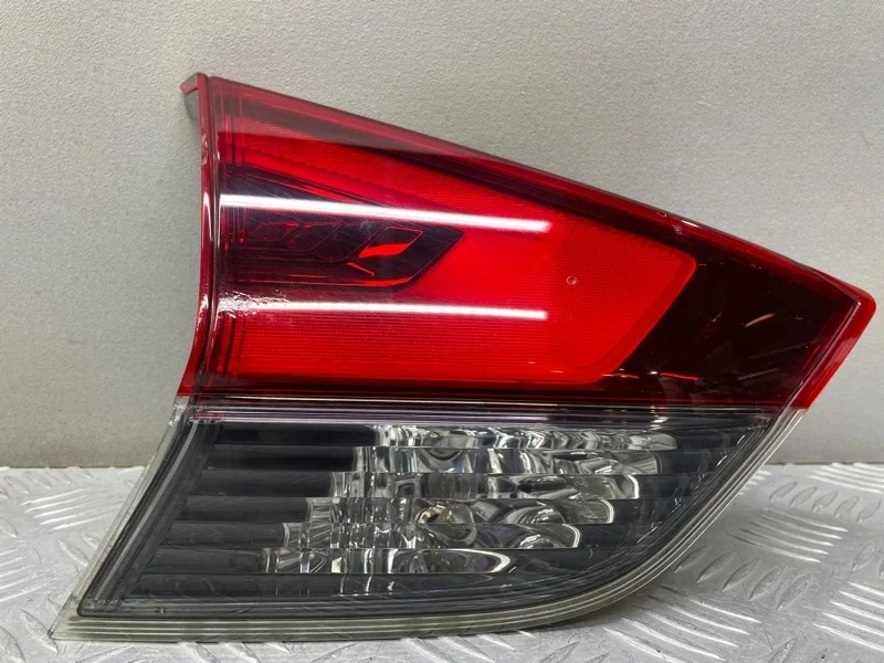 Фонарь Nissan X-Trail T32