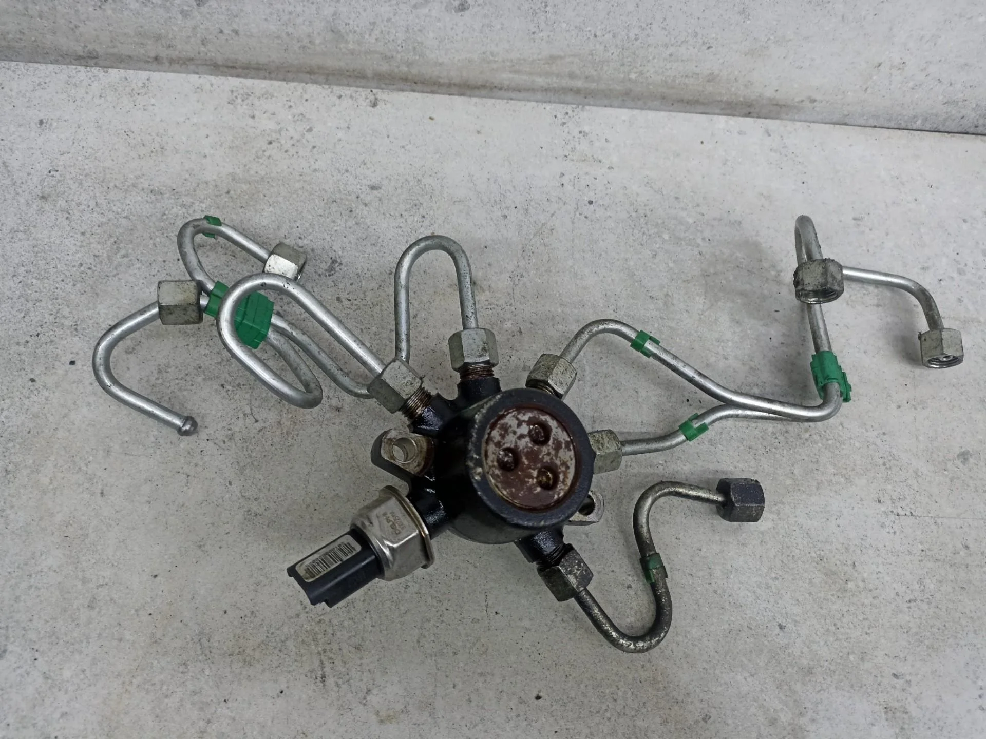 Топливная рампа Renault Megane 2 рест. 8200584034