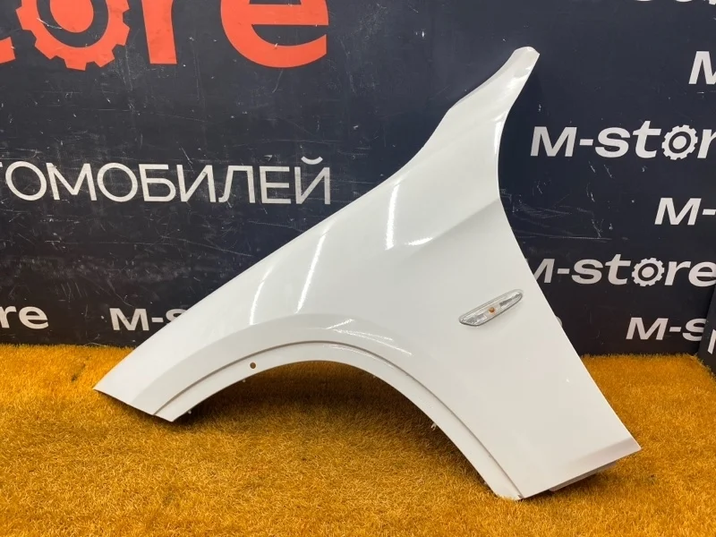 Крыло BMW X1 2011 41002993155 E84 N46B20B, переднее левое