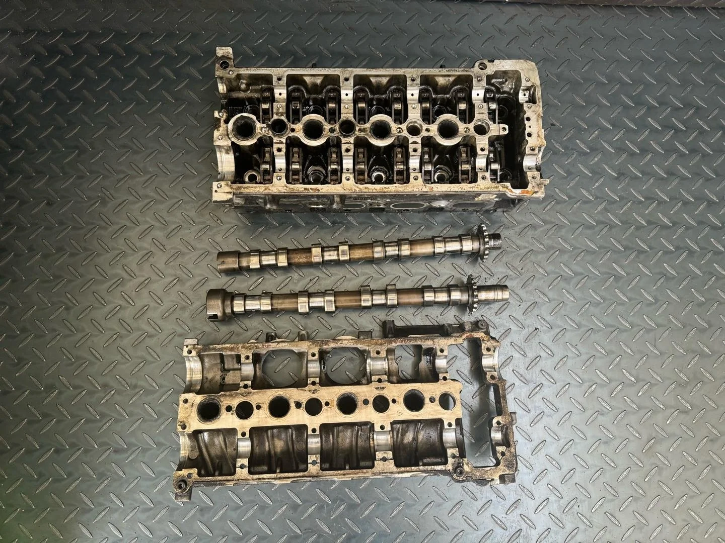 головка блока цилиндров Land Rover Freelander 2