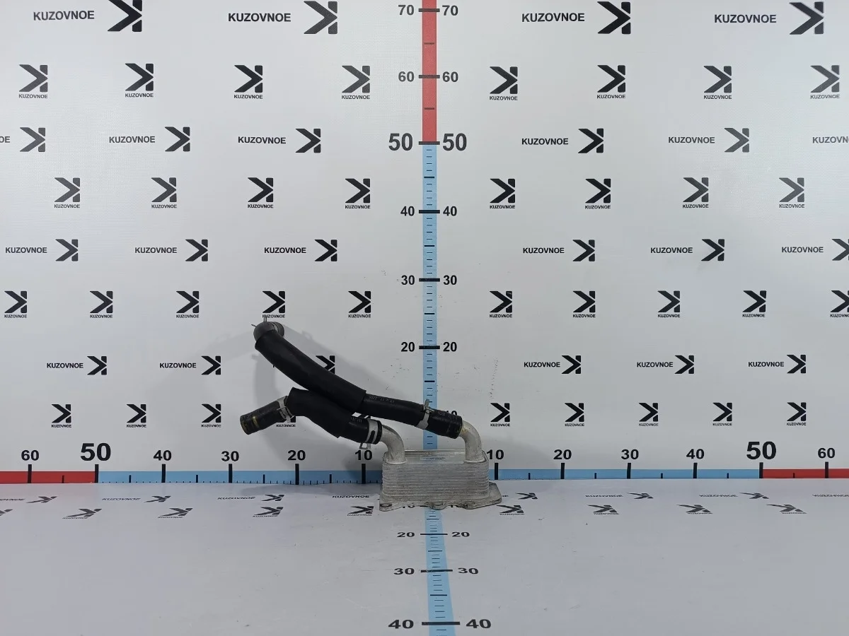 Радиатор масляный Kia Sorento 2019 UM