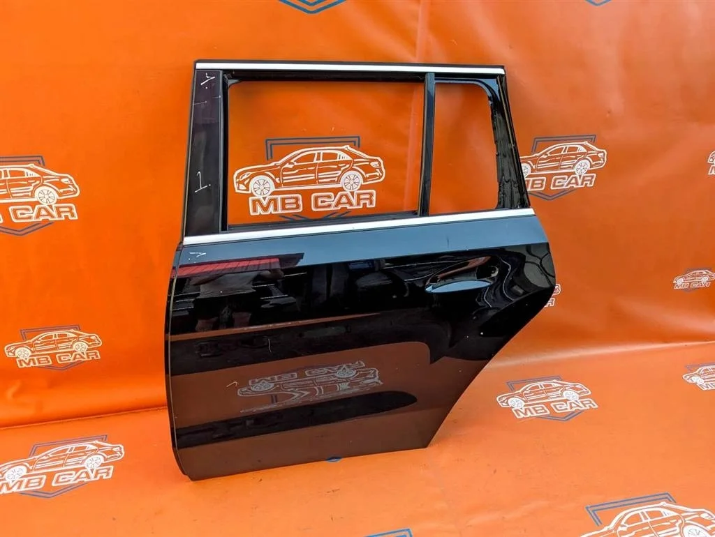 Дверь задняя левая Mercedes-Benz