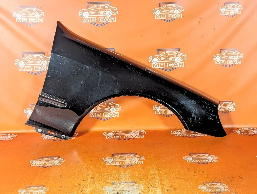 Крыло переднее правое Mercedes-Benz