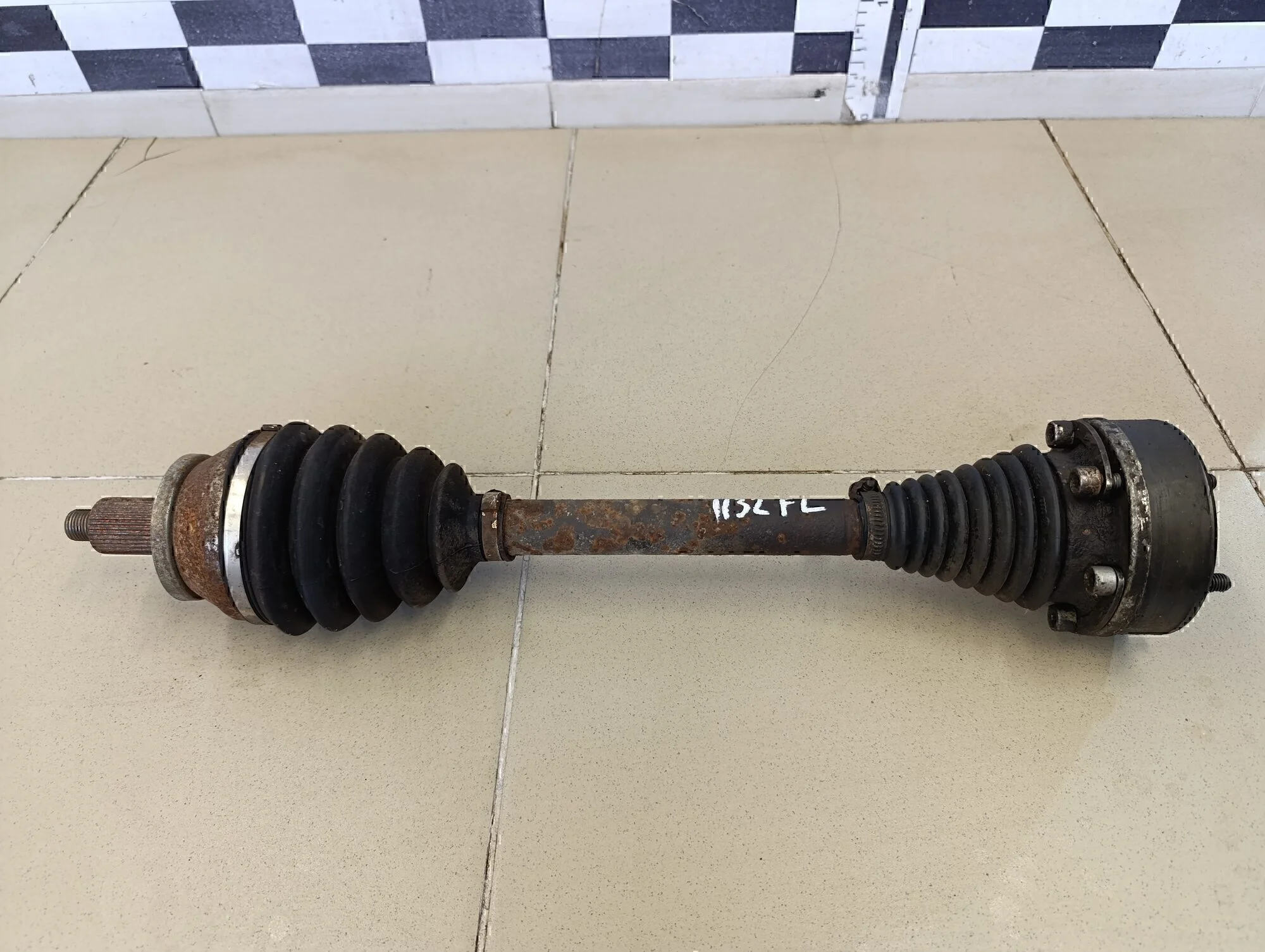 Полуось передняя левая Polo (Sed RUS) 2011>