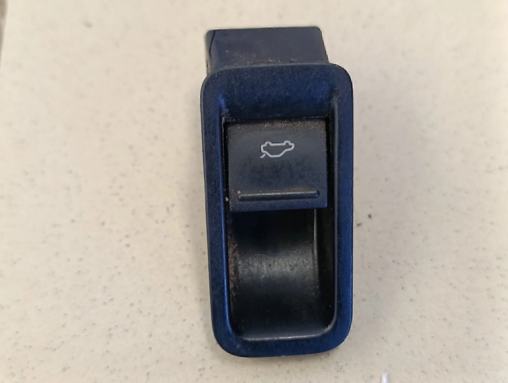 Кнопка открывания багажника Polo (Sed RUS) 2011>