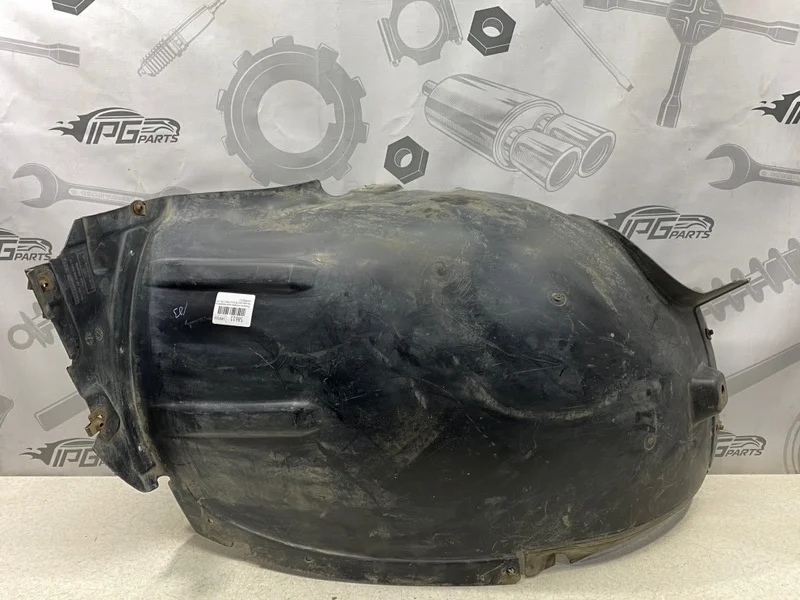 Подкрылок передний левый передняя часть Mercedes-benz 2009 W164