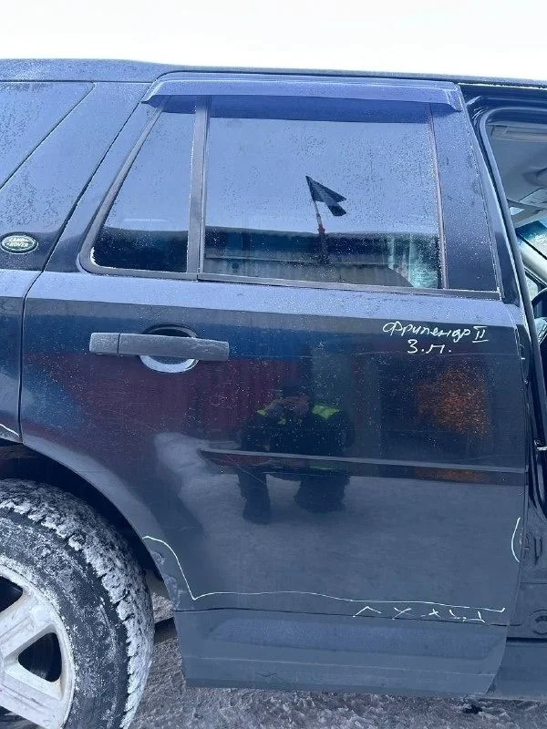 Дверь задняя правая Land Rover Freelander 2