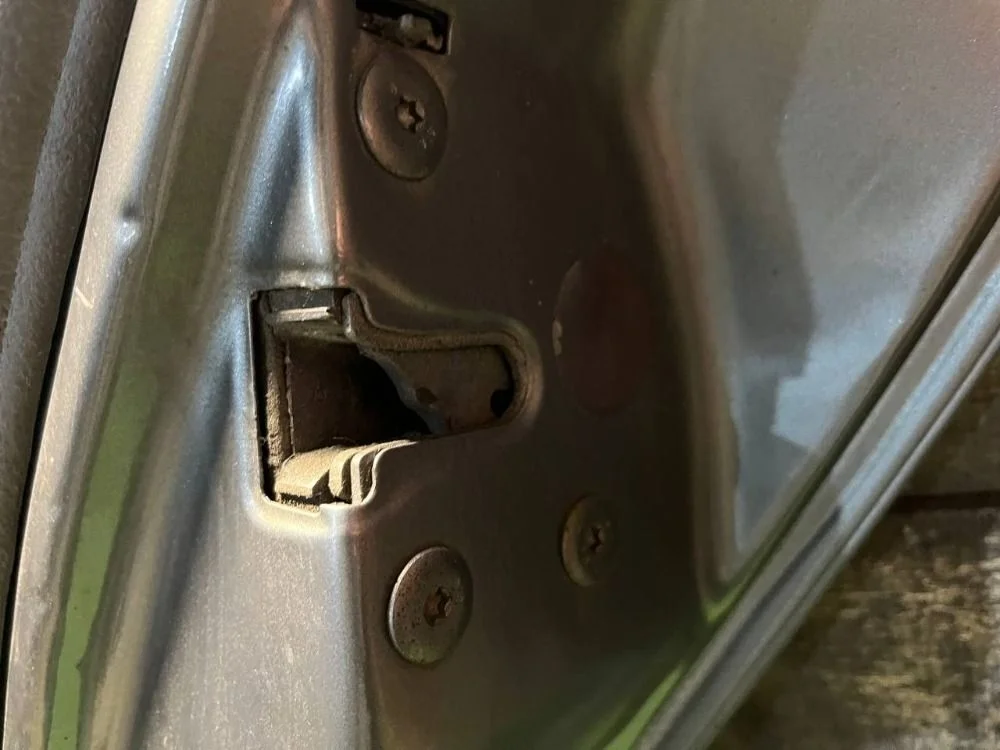 Замок двери правой Renault Clio II