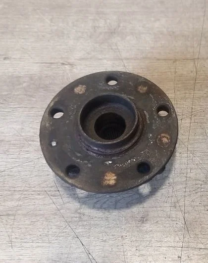 Ступица передняя Skoda Octavia II рестайлинг (2008—2013) 2009 8E (Серебро)