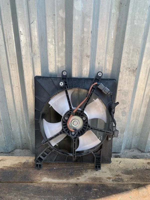 Диффузор вентилятора кондиционера Honda Accord 7 2005-2007