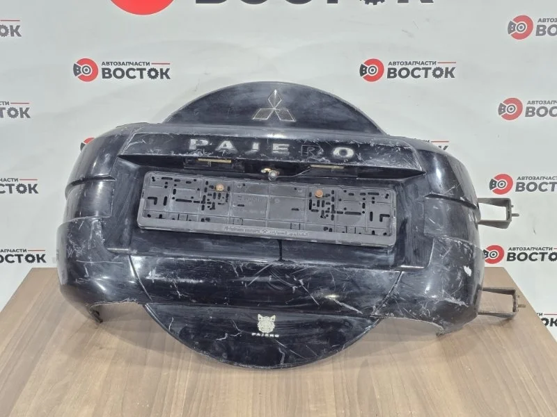 Колпак запасного колеса MITSUBISHI PAJERO 2013 6430A106 V93W 6G72, задний правый