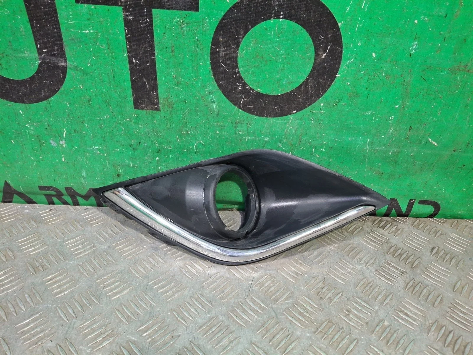 Окантовка птф Mitsubishi Outlander 2015-2018 3