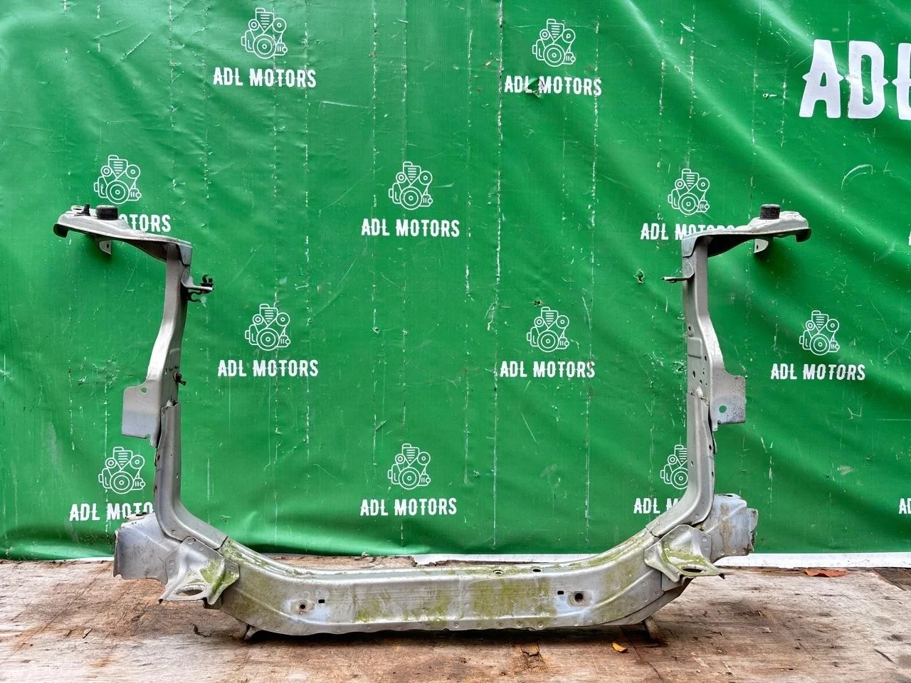 Панель передняя Mitsubishi Outlander XL 2007-2009 5256A611