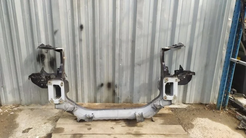 Панель передняя Mitsubishi Outlander XL 2007-2009 5256A611