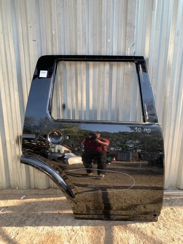 Дверь Land Rover Discovery 3 2004-2009 BFA780100, задняя правая