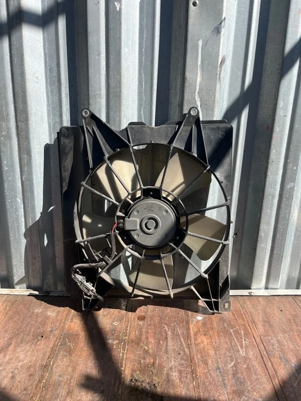 Диффузор вентилятора в сборе Honda Accord 8 2008-2012 19015RL5A01