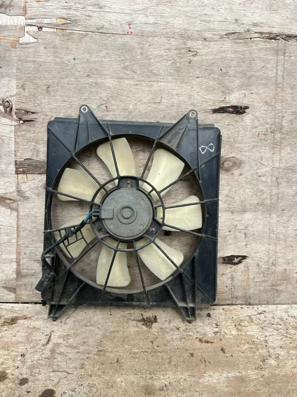 Диффузор вентилятора кондиционера Honda Accord 8 2008-2012 38615R40A01