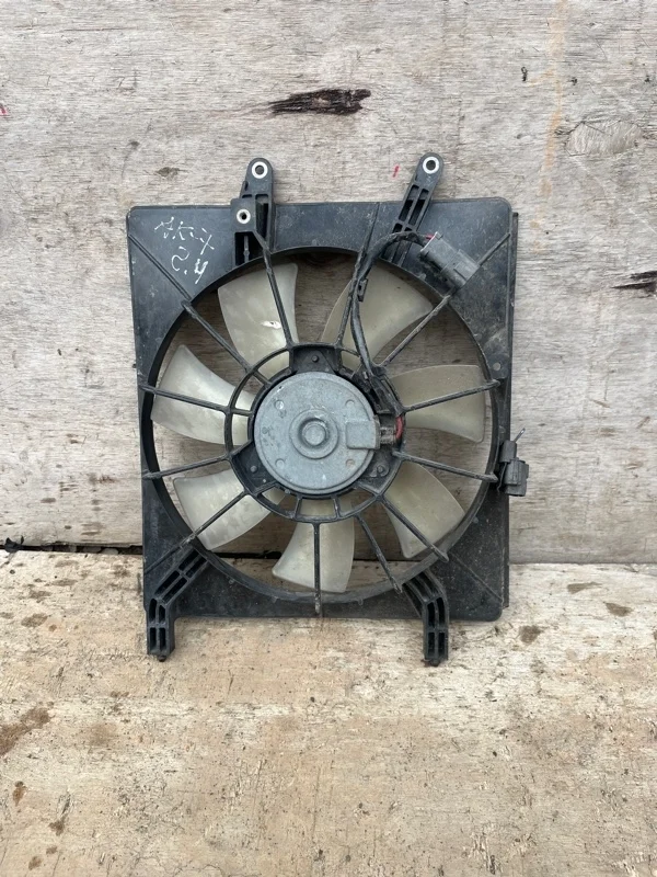 Диффузор вентилятора кондиционера Honda Accord 7 2003-2007 19015RBB003