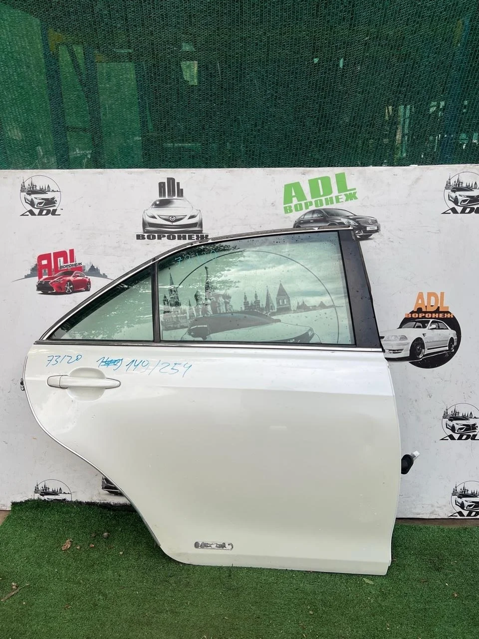 Дверь Toyota Camry 2006-2011 6700333161 40, задняя правая