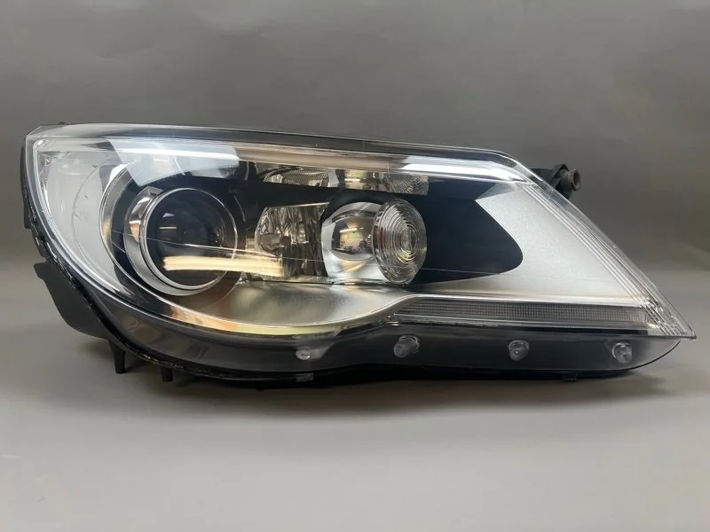 Фара Volkswagen Tiguan 2007-2011 5N1941032T 1, передняя правая